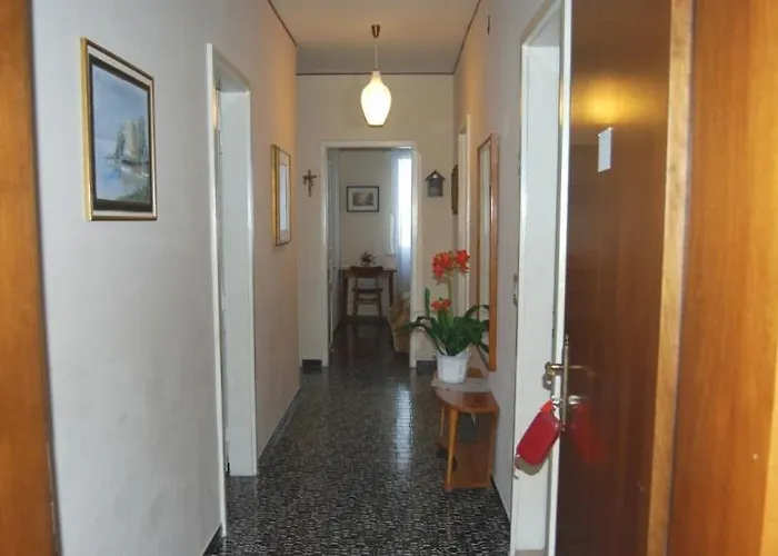 Semesterbostad Casa Monti Grado